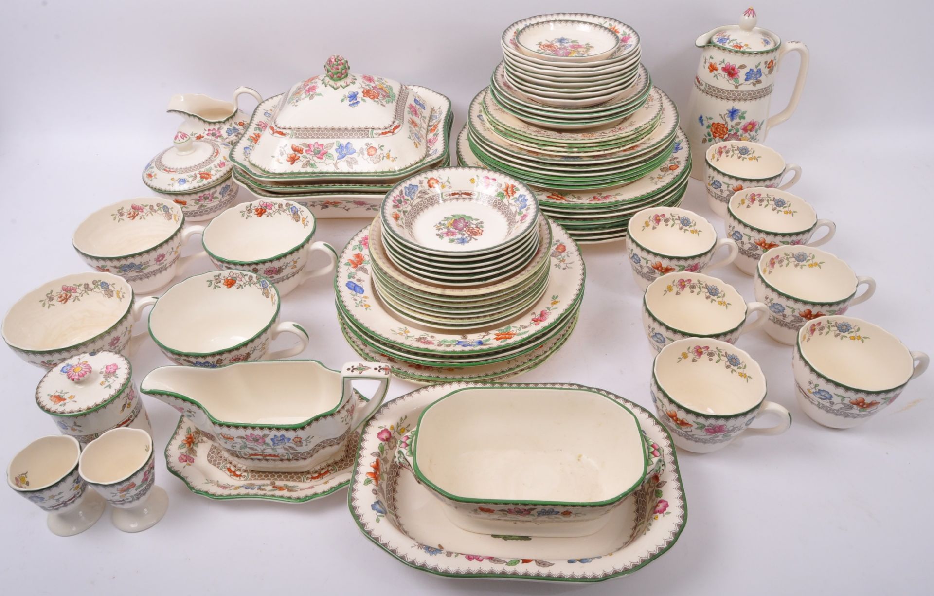 EARLY 20TH CENTURY COPELAND SPODE 'CHINESE ROSE' DINNERWARE