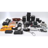 LARGE COLLECTION OF CAMERAS & PHOTOGRAPHIC EQUIPMENT