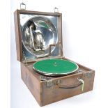 1930S DECCA PORTABLE GRAMOPHONE IN CASE