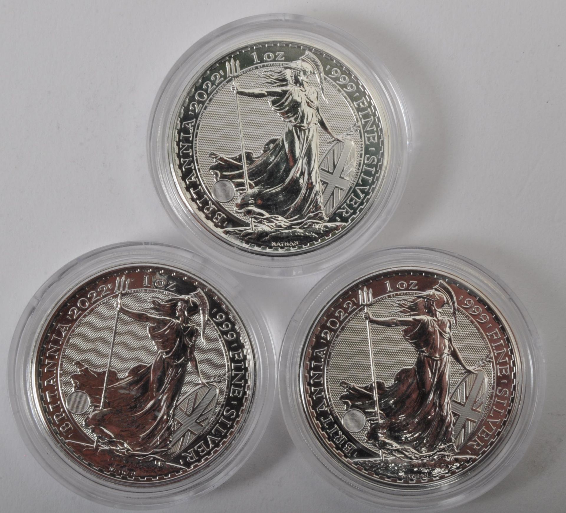 THREE UK QUEEN ELIZABETH II 1OZ 999 SILVER BRITANNIA £2 COINS - Image 2 of 2