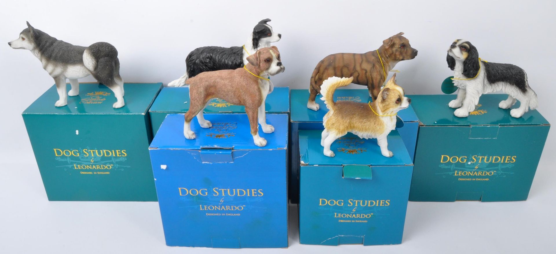 LEONARDO COLLECTION NOS BOXED DOG FIGURINES