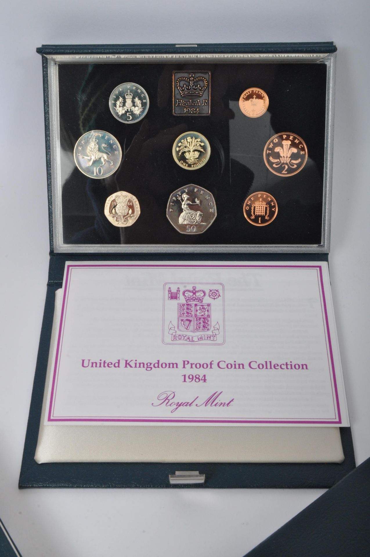 ASSORTMENT OF SIX VINTAGE UK PROOF COIN COLLECTIONS - Image 2 of 5