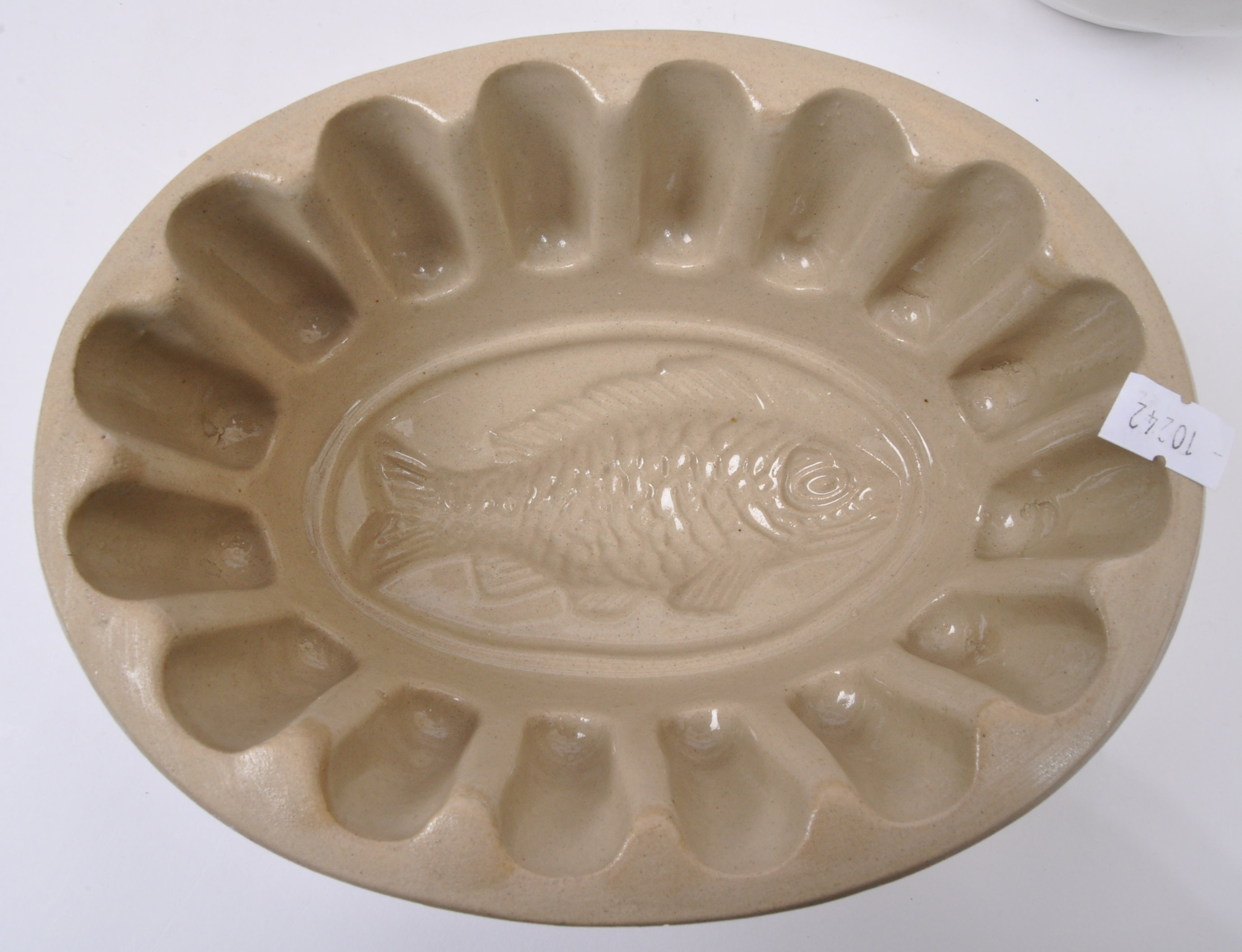 SEVEN 19TH CENTURY & LATER CERAMIC JELLY MOULDS - Image 3 of 5