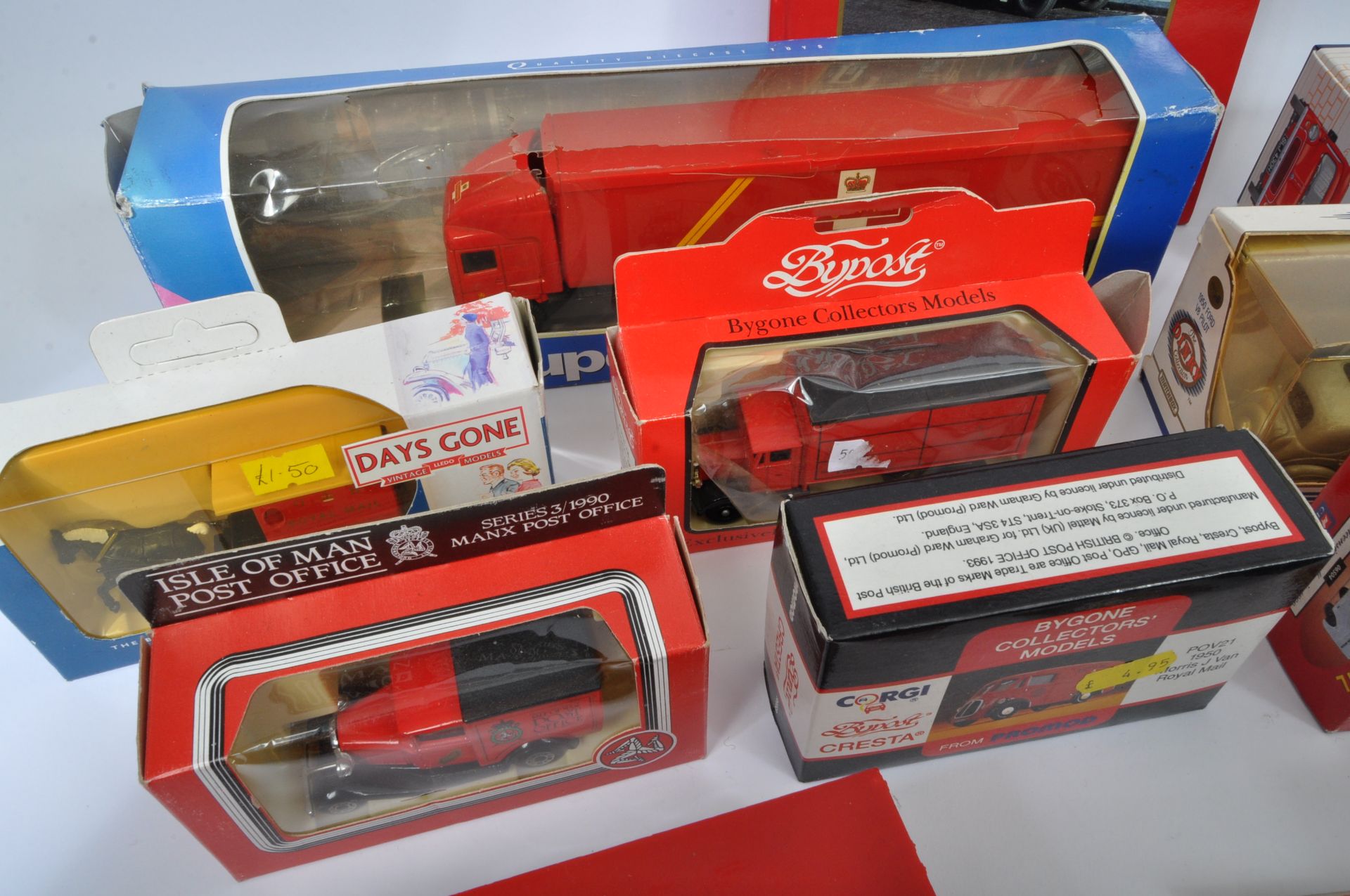 COLLECTION OF ASSORTED DIECAST OF ROYAL MAIL INTEREST - Image 3 of 5