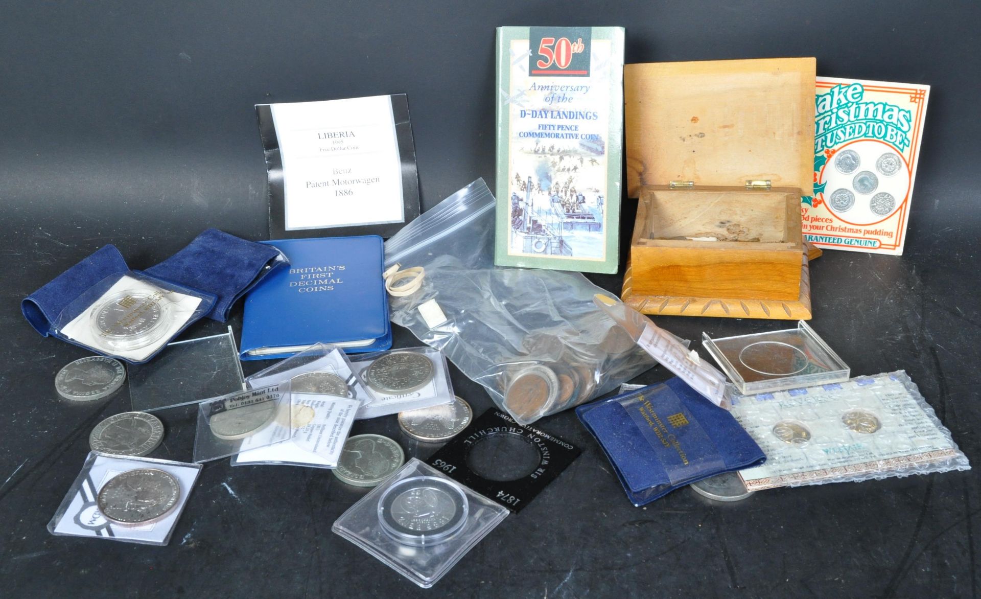 COLLECTION OF FOREIGN UK CURRENCY & COMMEMORATIVE