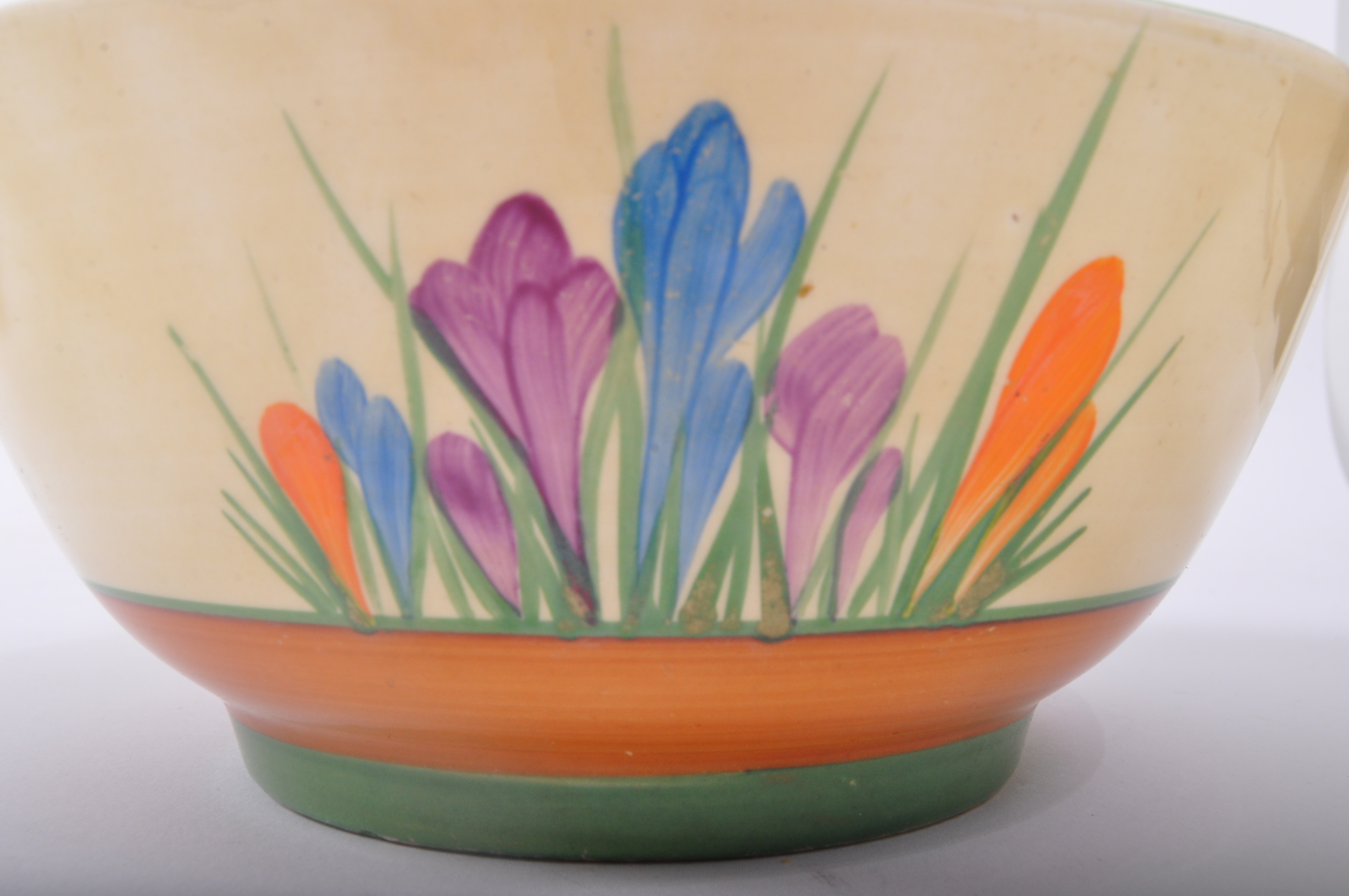 1930S CLARICE CLIFF CROCUS PATTERN BOWL - Image 5 of 5