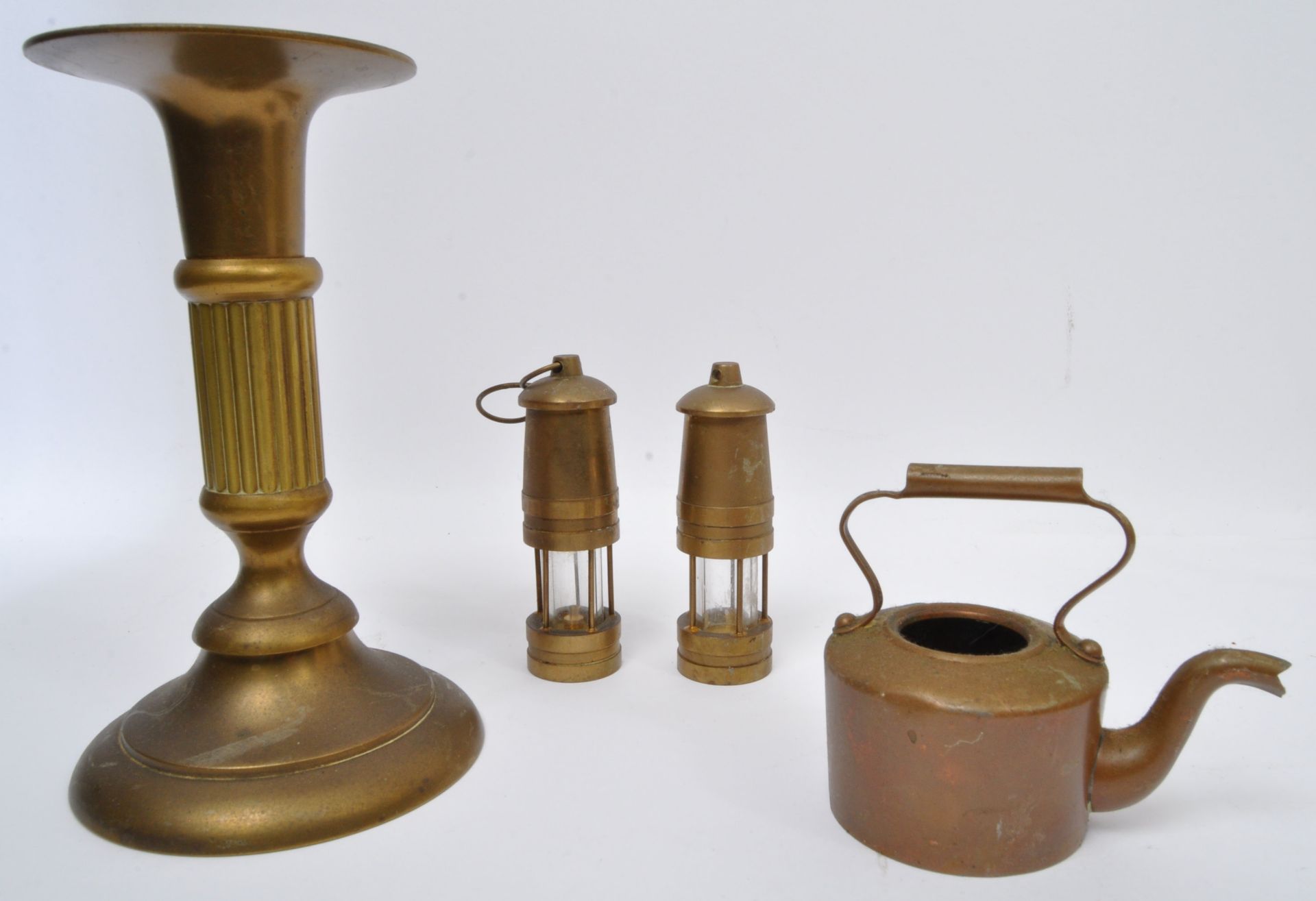 COLLECTION OF RETRO COPPER & BRASS ITEMS - Image 5 of 8