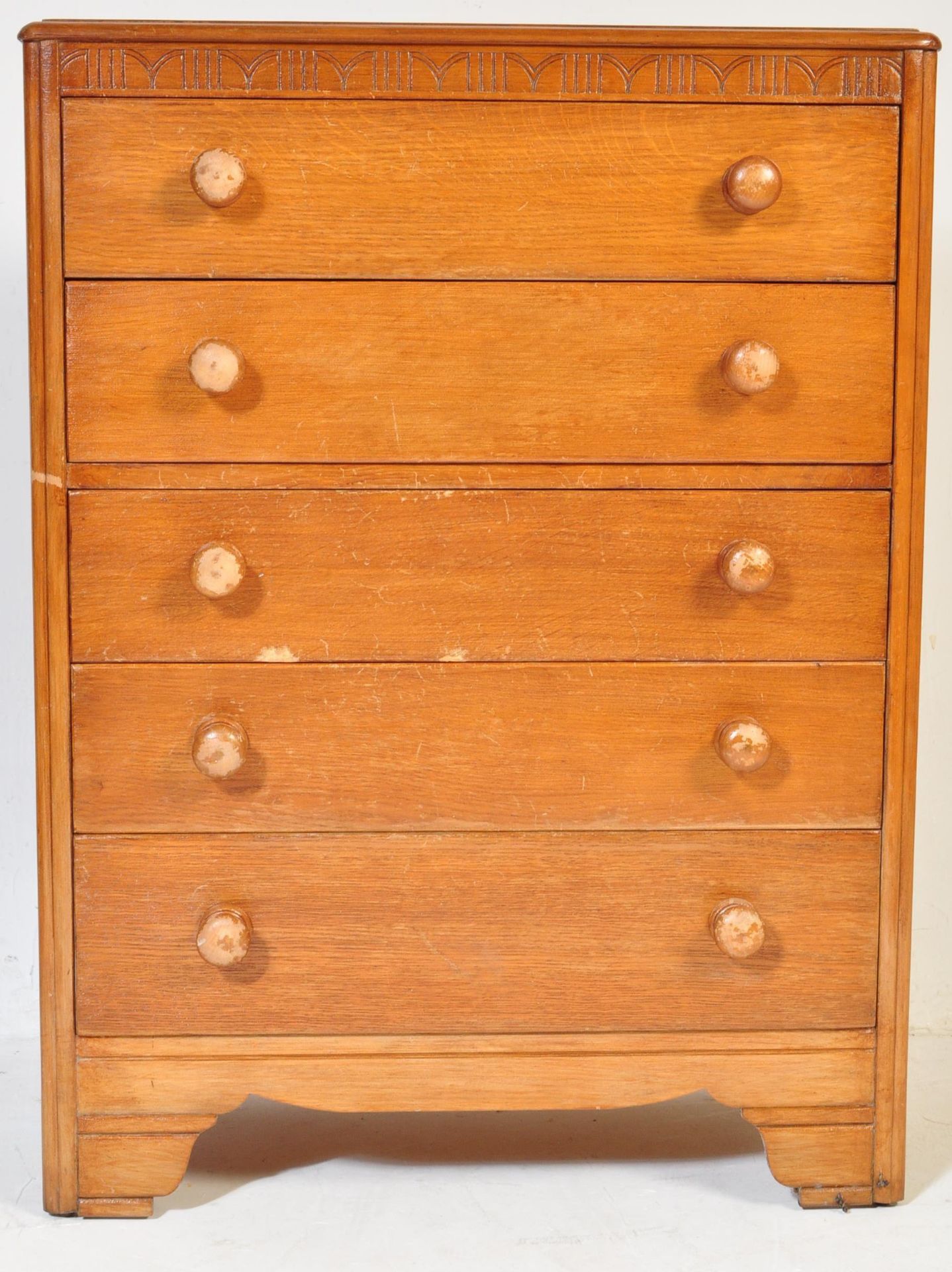 VINTAGE CIRCA 1940S LIGHT OAK CHEST OF DRAWERS - Image 4 of 5