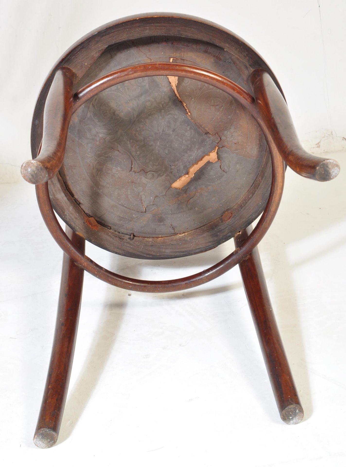 PAIR OF MID 20TH CENTURY BENTWOOD CAFE CHAIRS - Image 7 of 8