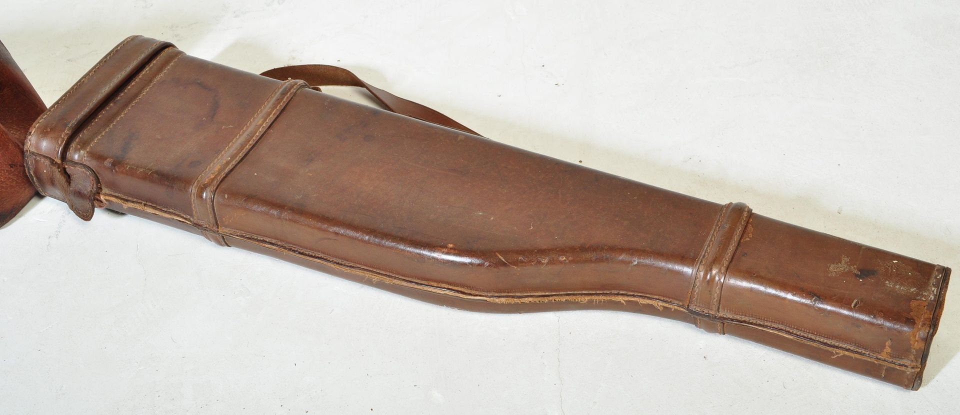 VICTORIAN MONOGRAMMED LEATHER GUN CASE T/W TWO OTHERS - Image 6 of 7