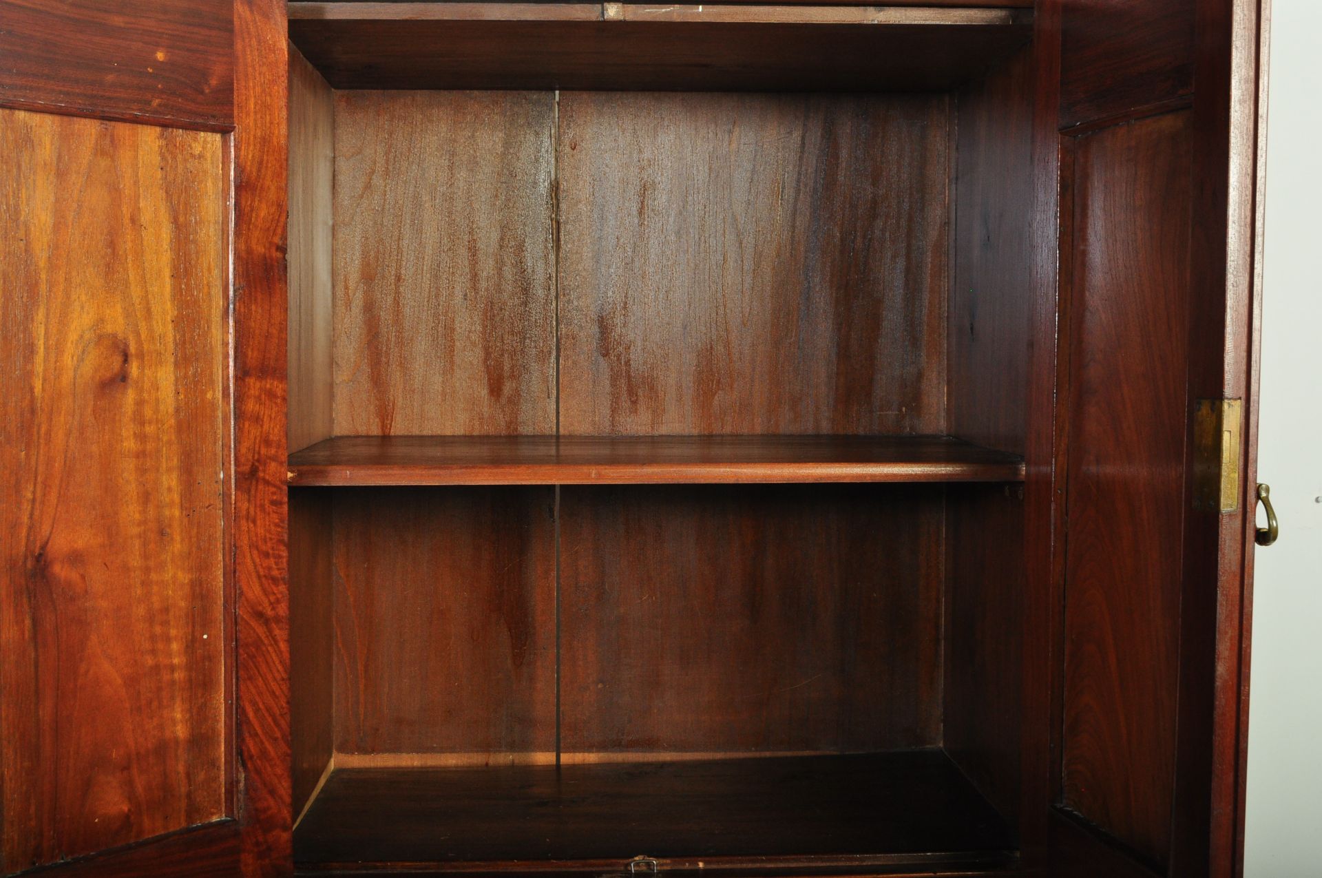 VICTORIAN 19TH CENTURY WALNUT COMPACTUM WARDROBE - Image 2 of 8