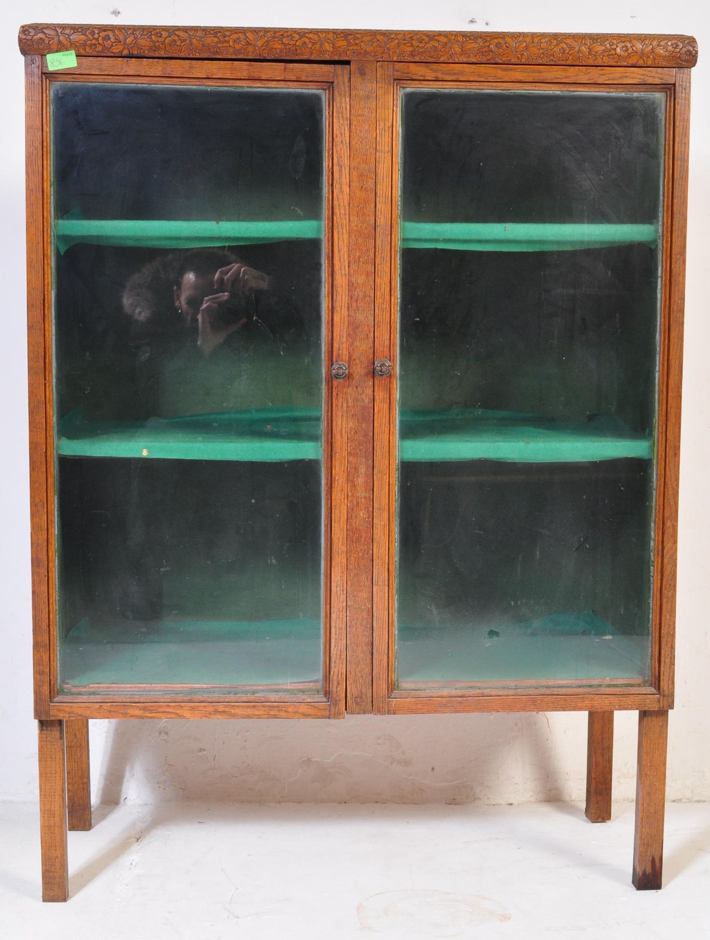 VINTAGE 1930S OAK GLAZED LIBEARRY BOOKCASE CABINET - Image 3 of 5