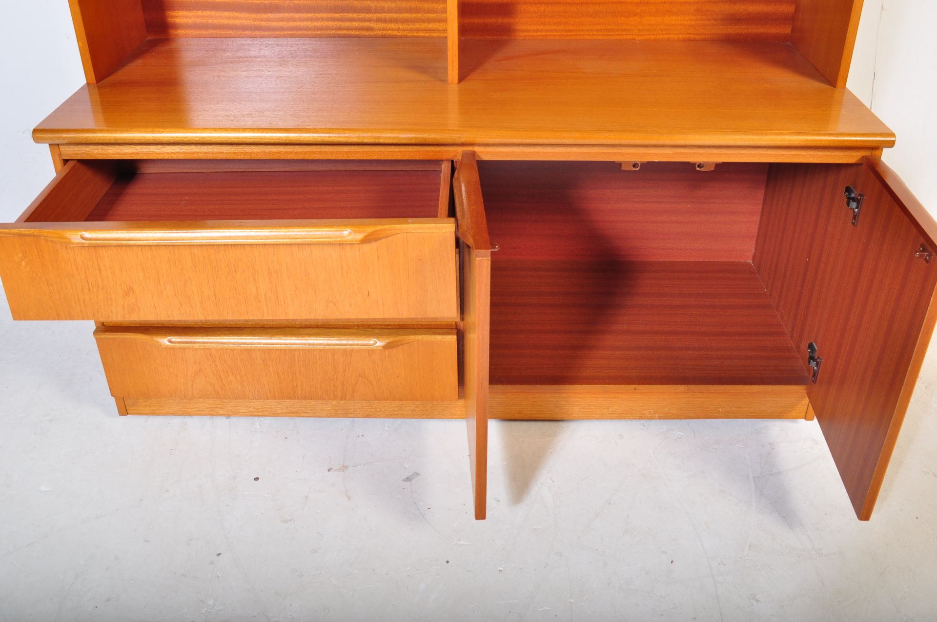 RETRO MID CENTURY TEAK G PLAN UPRIGHT UNIT - Image 4 of 4