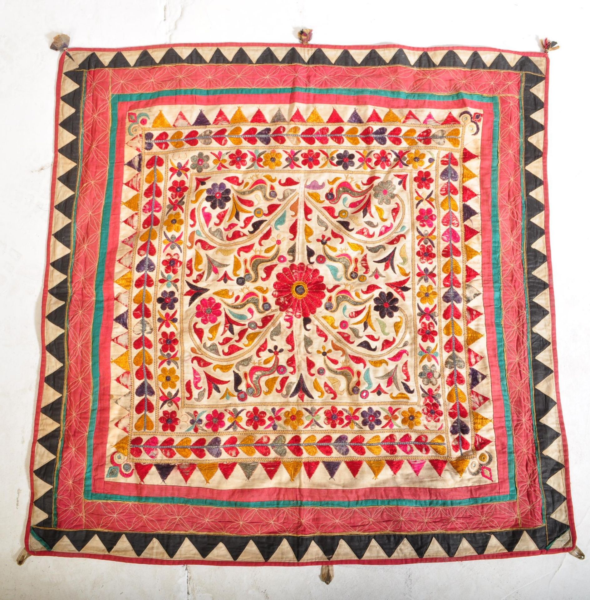 TWO VINTAGE MIDDLE EASTERN HANGING TAPESTRIES - Image 2 of 6