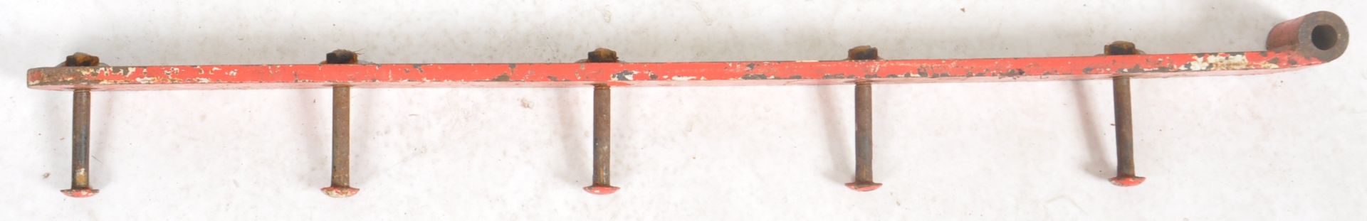 EARLY 20TH CENTURY UPCYCLED CAR SPRING COAT HOOK RACK - Image 3 of 5