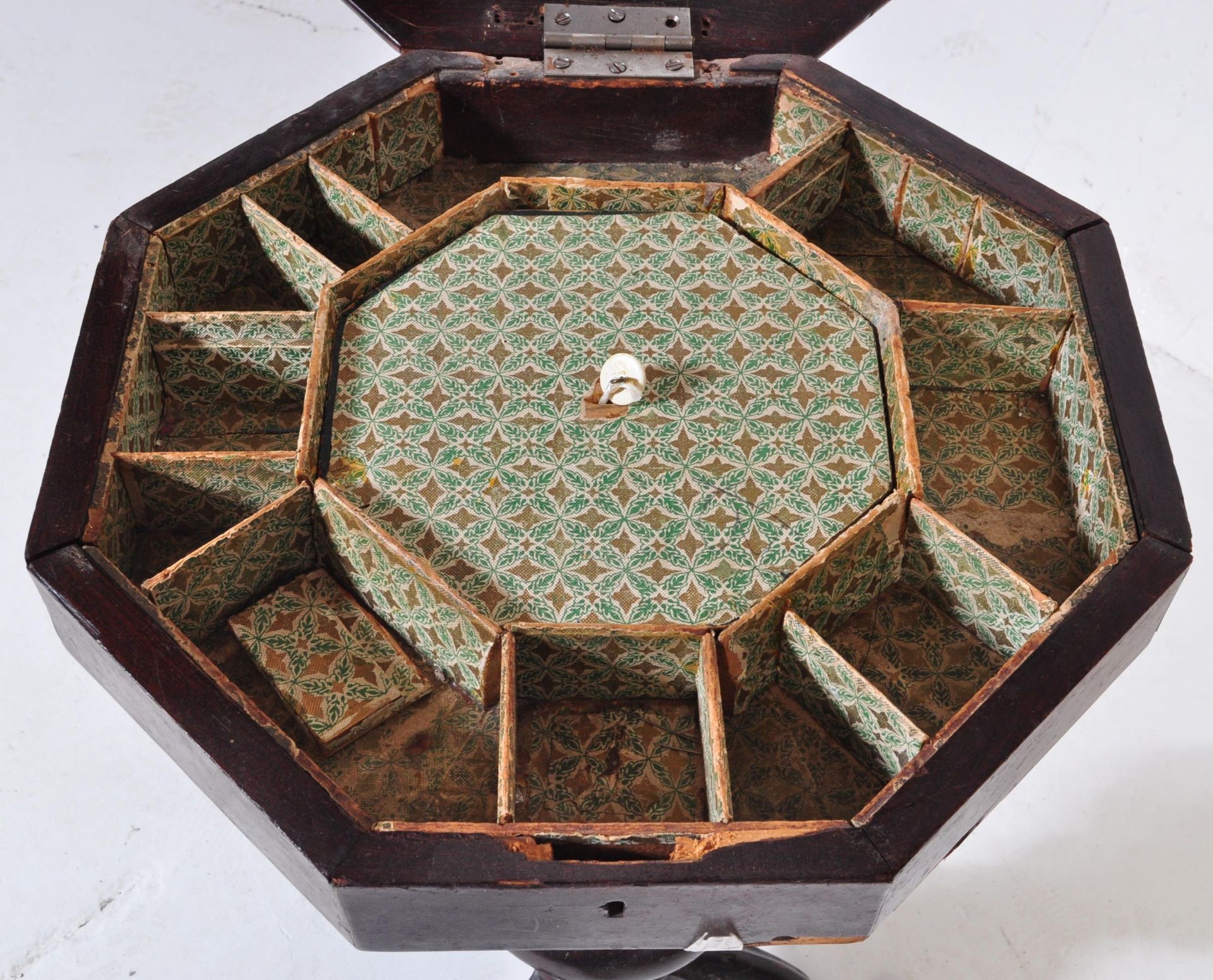 VICTORIAN 19TH CENTURY MARQUETRY INLAID WORK BOX TABLE - Image 4 of 7