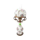 DECORATIVE 20TH CENTURTY PORCELAIN AND GILT METAL LAMP