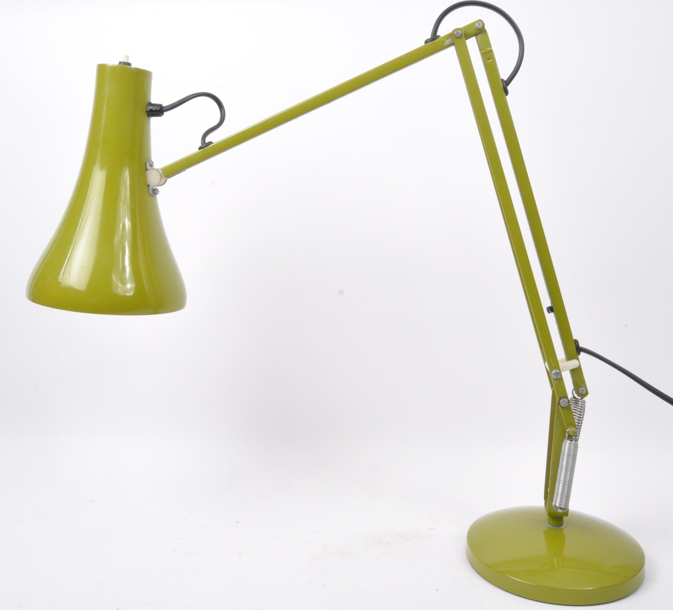 MID CENTURY HERBERT TERRY MODEL 90 LAMP - Image 4 of 5