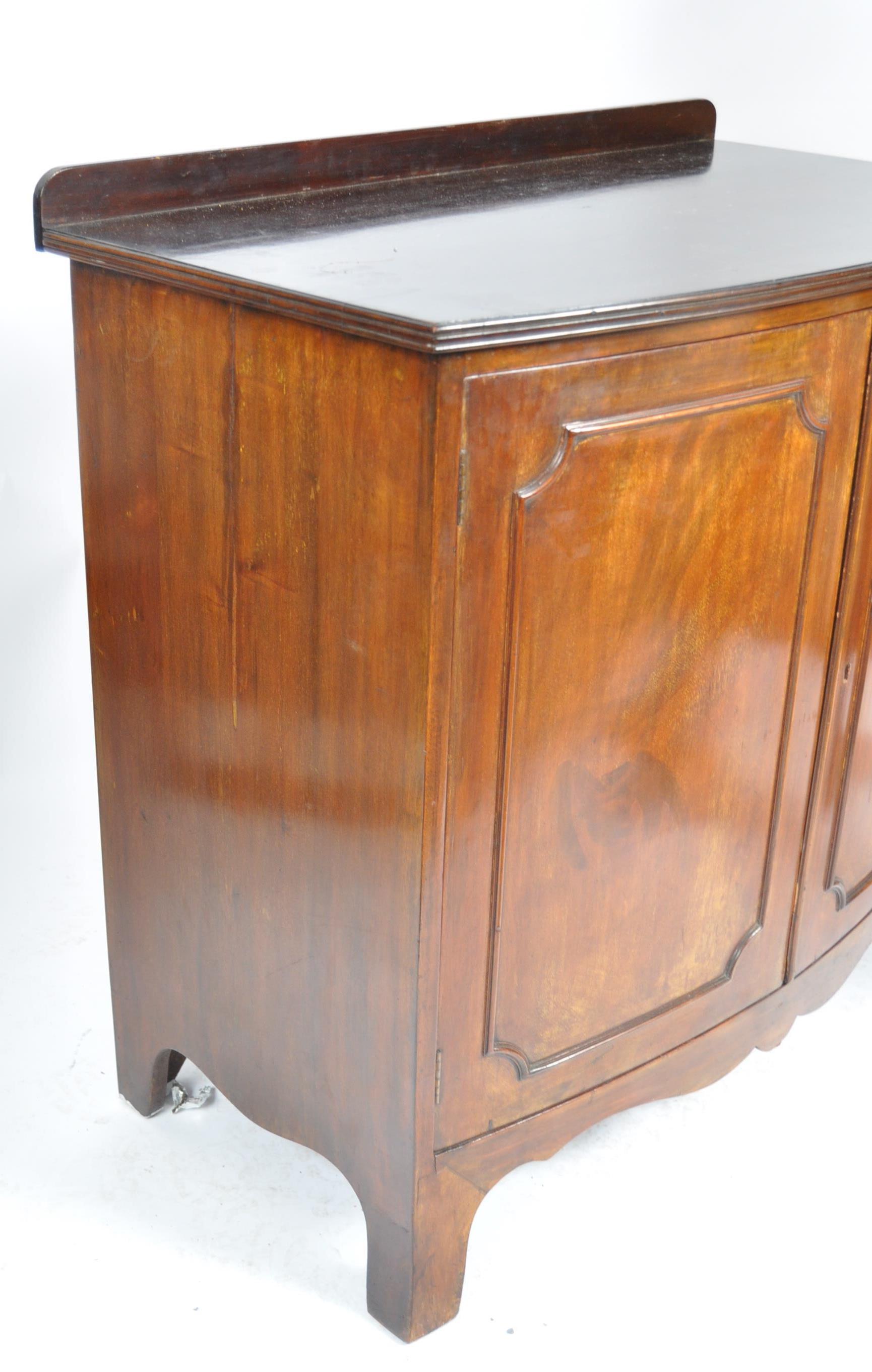 EDWARDIAN MAHOGANY BOW FRONT SIDEBOARD CABINET - Image 4 of 6