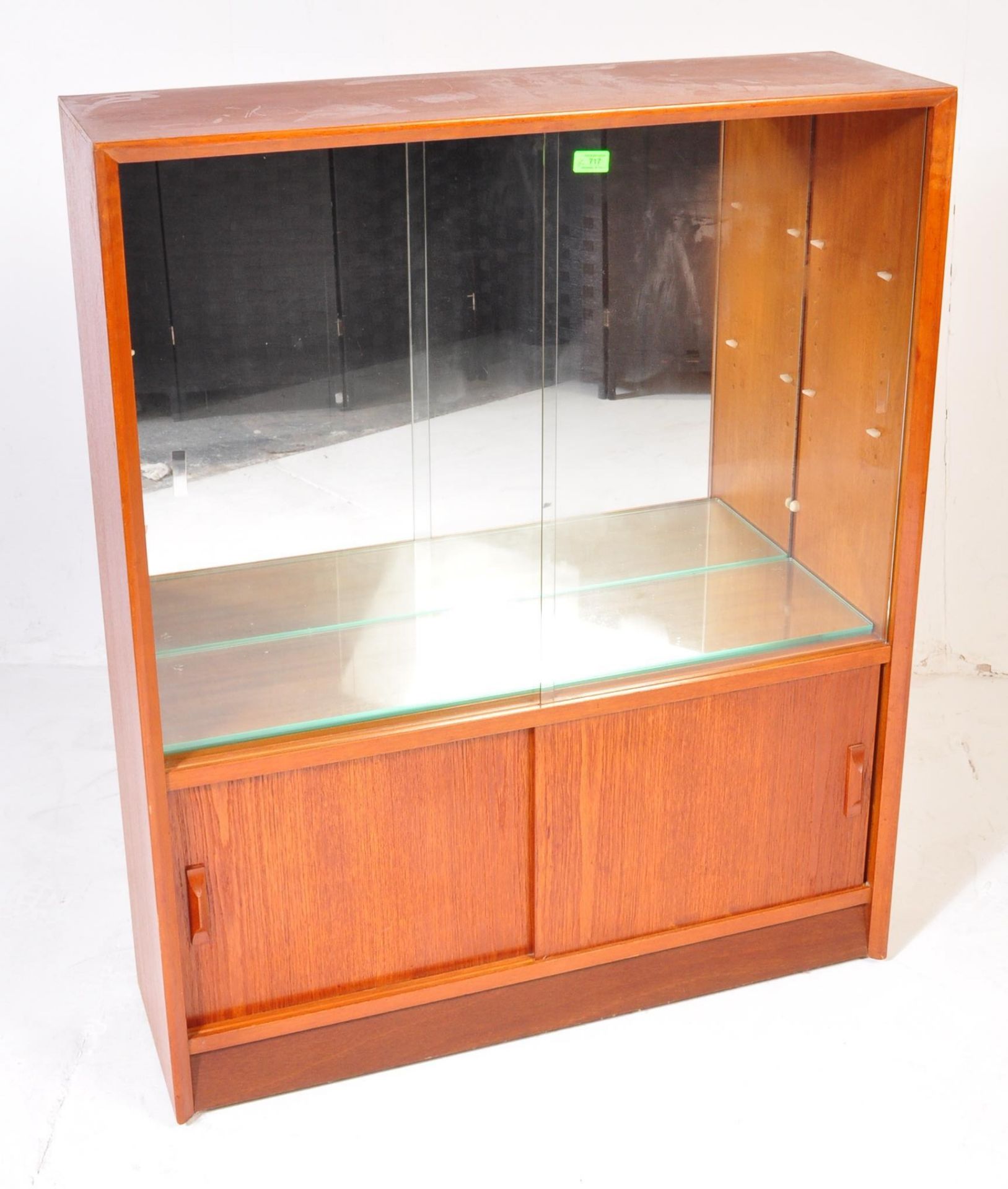 G-PLAN - HERBERT GIBBS - VINTAGE TEAK BOOKCASE CABINET - Image 2 of 5