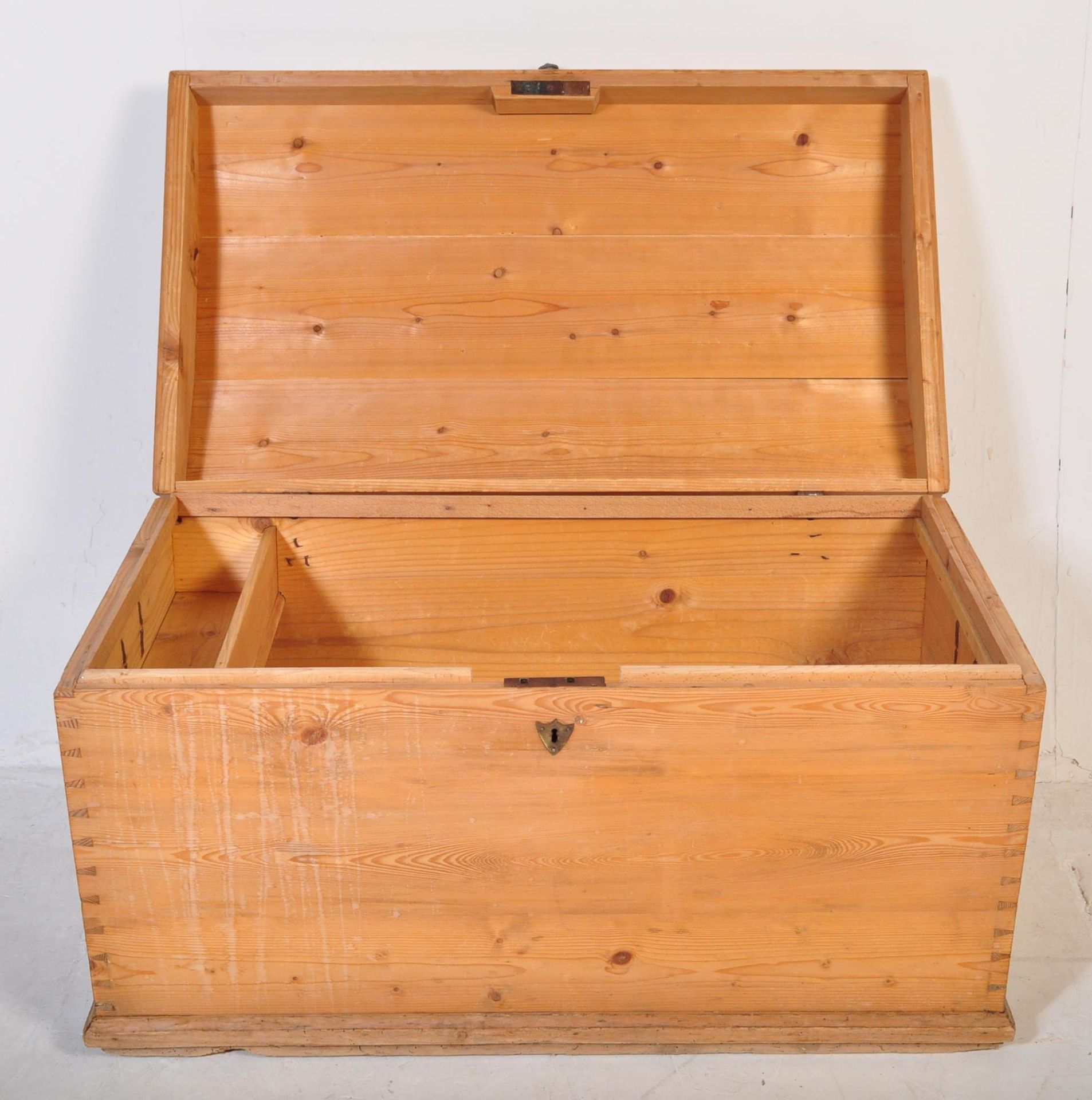 VICTORIAN 19TH CENTURY COUNTRY PINE DOME TOP CHEST - Image 3 of 6