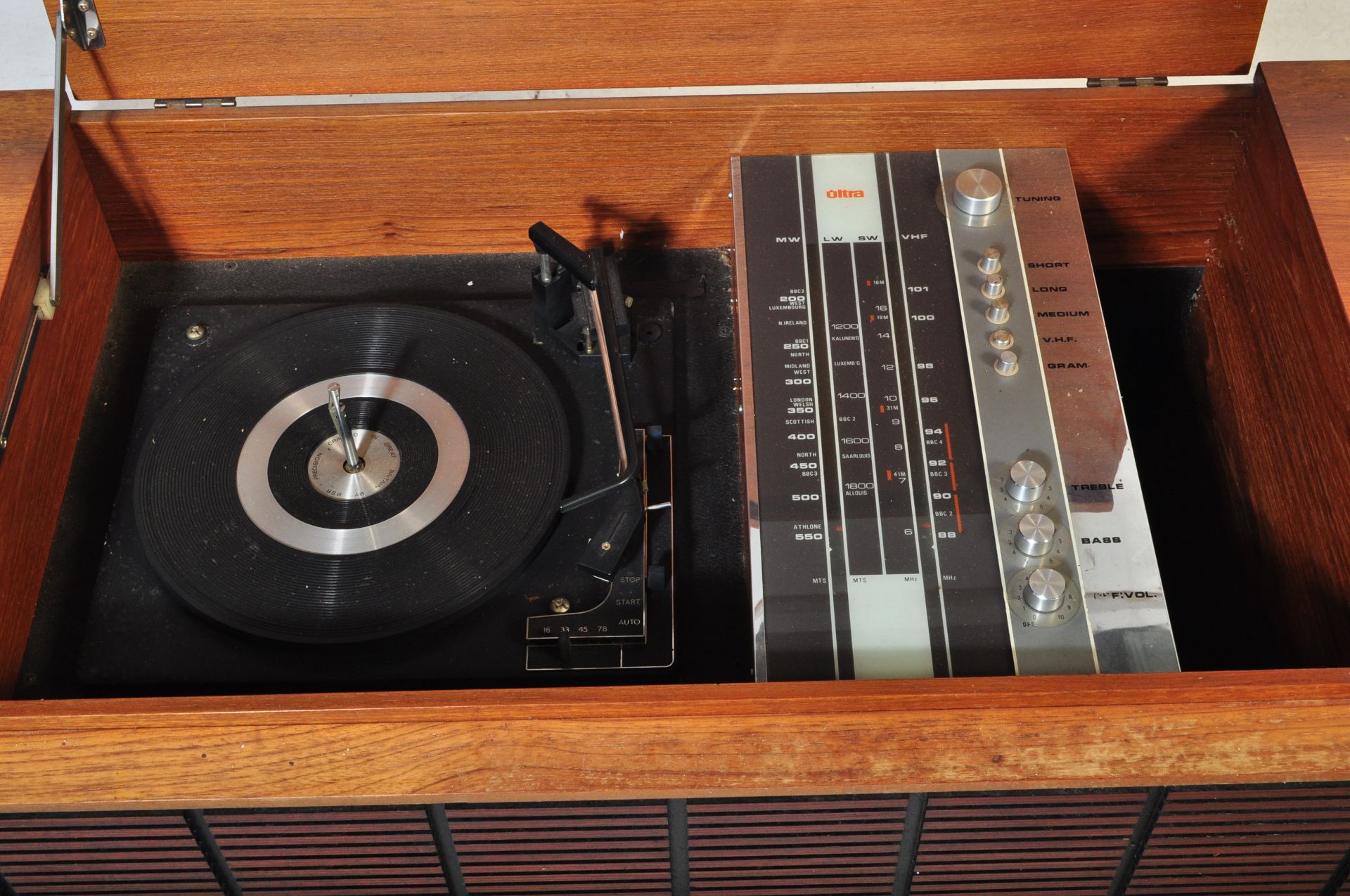 VINTAGE MID CENTURY TEAK STEREOGRAM - Image 4 of 6