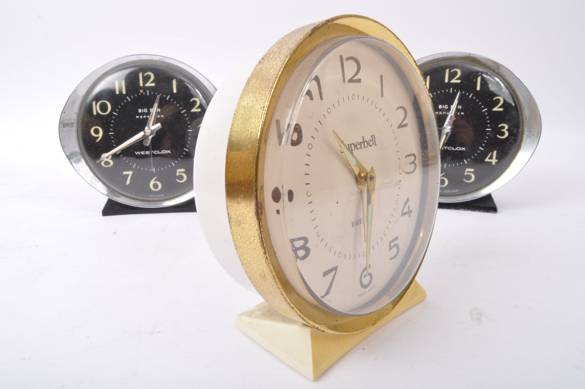 THREE MID CENTURY CLOCKS - SUPERBELL & WESTCLOX - Image 3 of 5