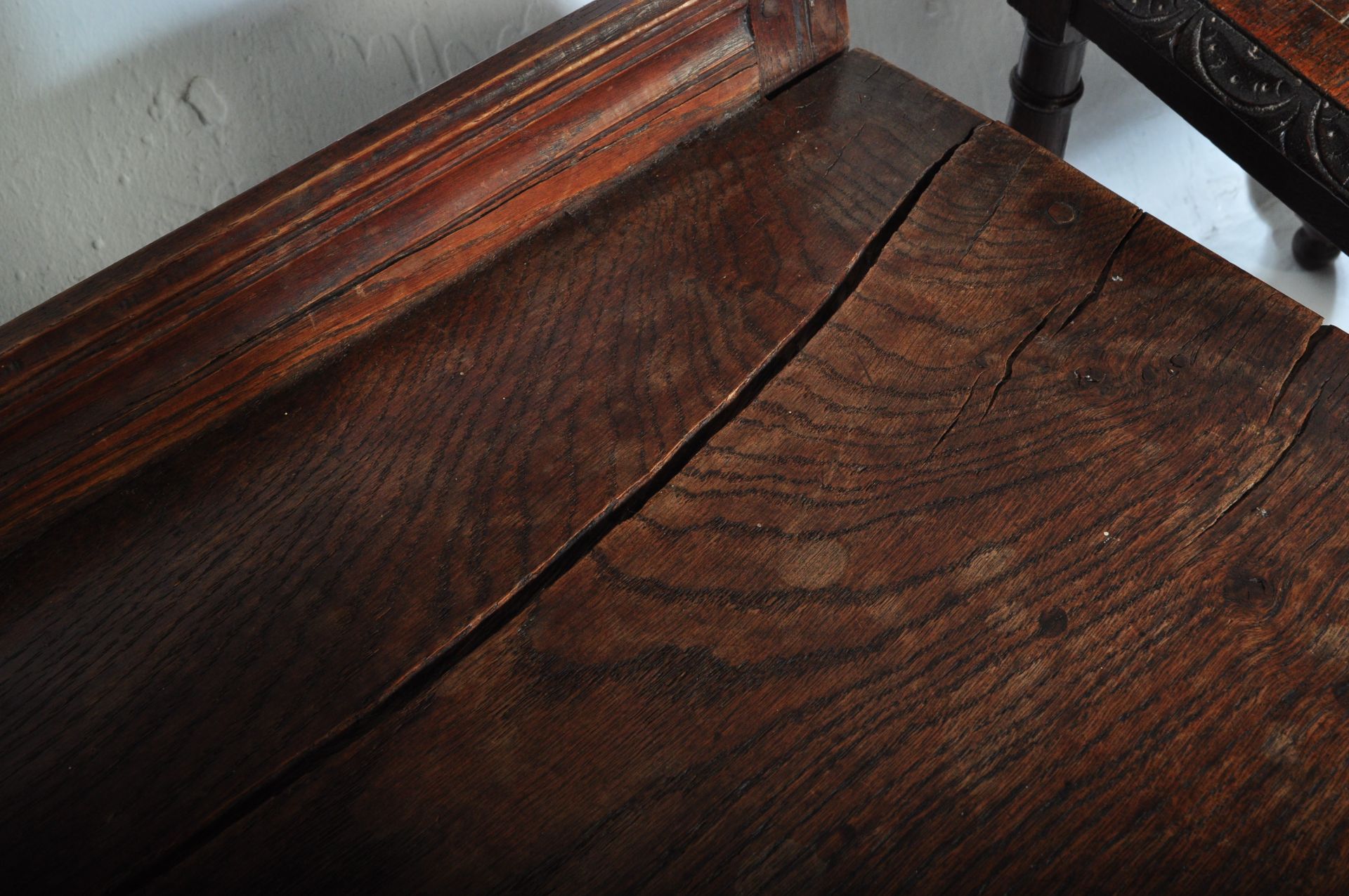 THREE CAROLEAN REVIVAL OAK CARVED DINING CHAIRS T/W ANOTHER - Image 5 of 7