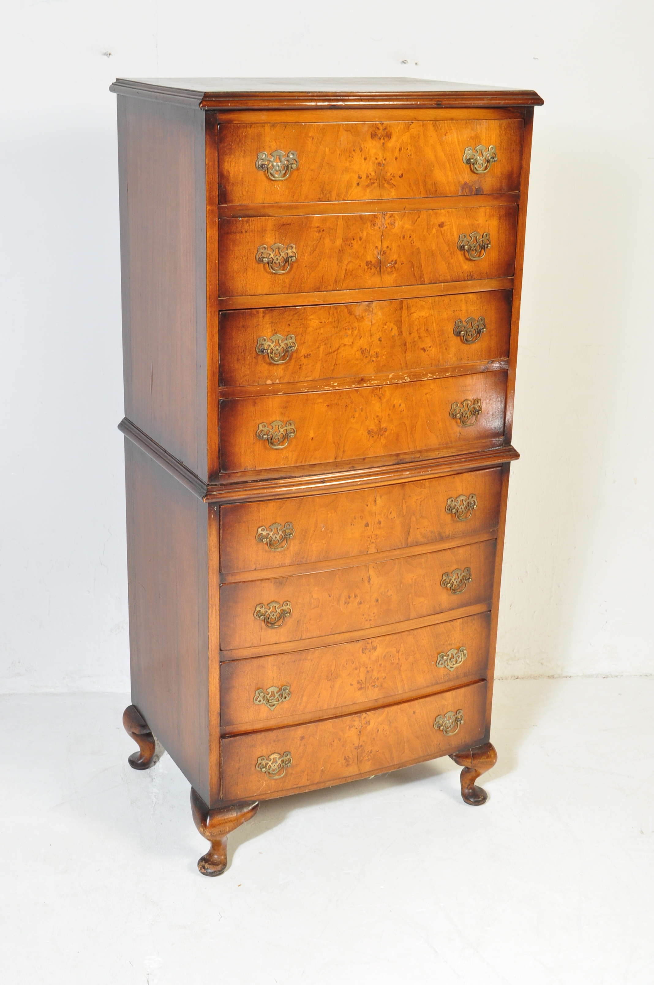 VINTAGE QUEEN ANNE REVIVAL ATTIC CHEST OF DRAWERS - Image 2 of 6