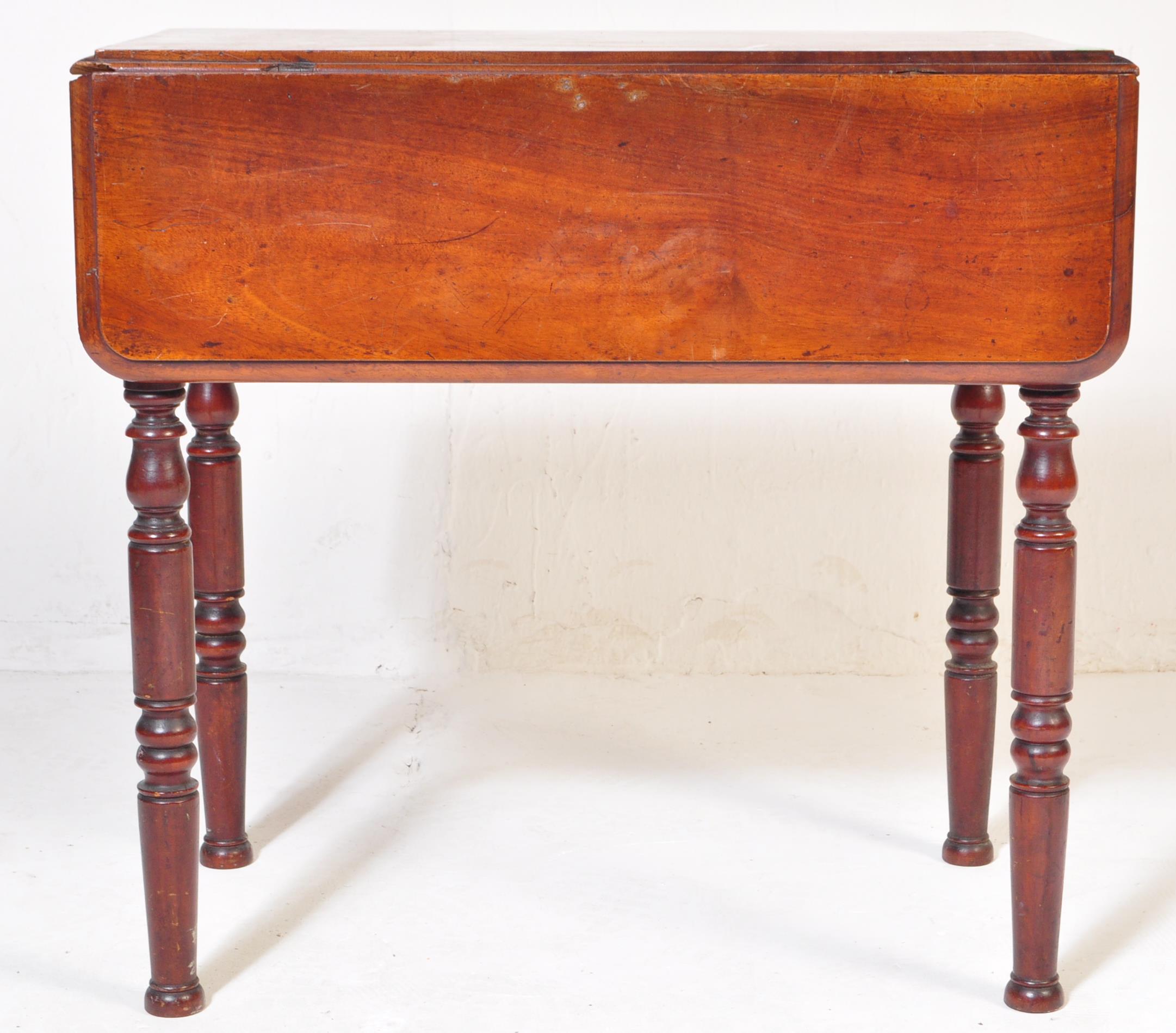 19TH CENTURY GEORGE III MAHOGANY LADIES WORK TABLE - Image 3 of 5