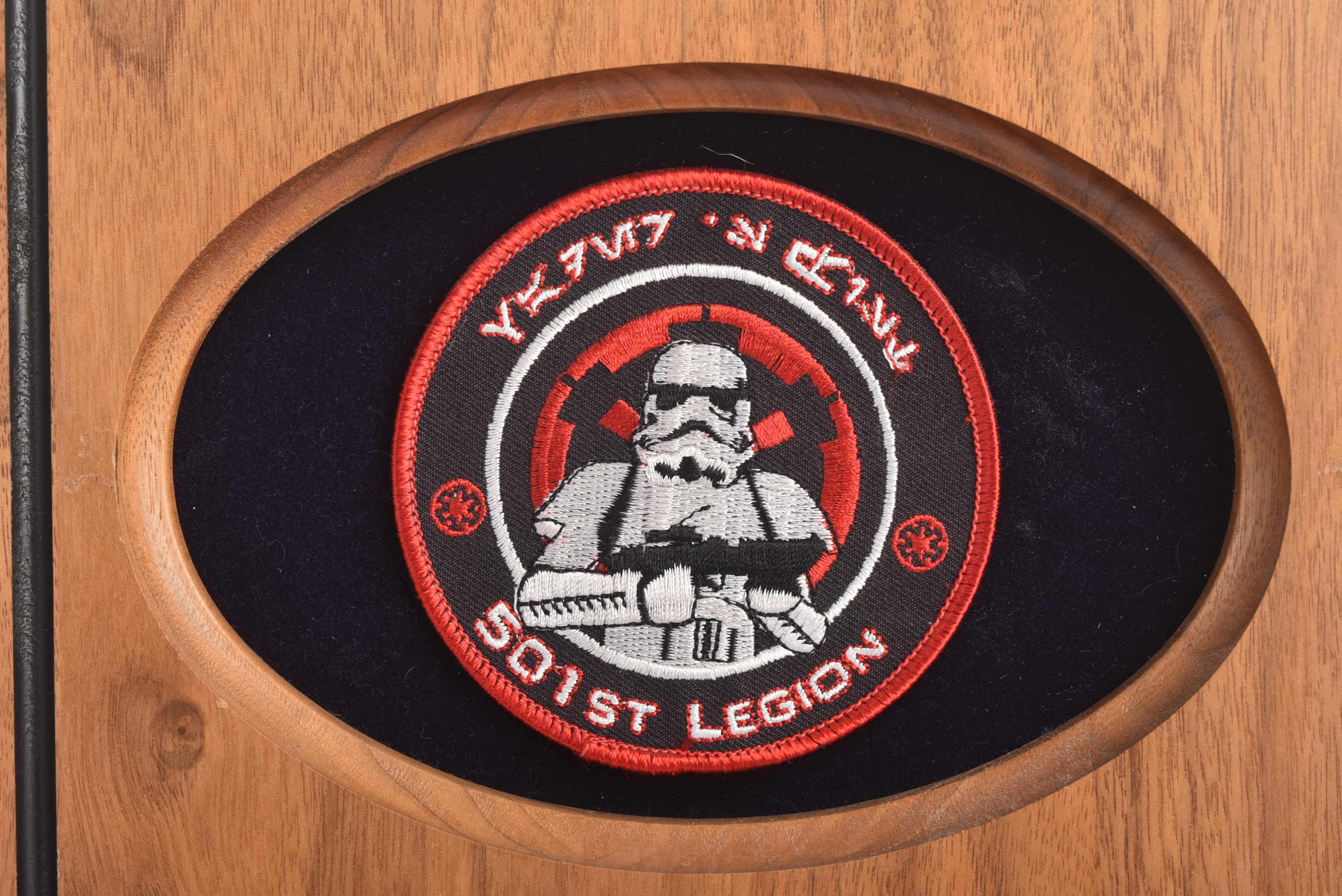 ESTATE OF JEREMY BULLOCH - STAR WARS 501ST LEGION PLAQUE - Image 2 of 4