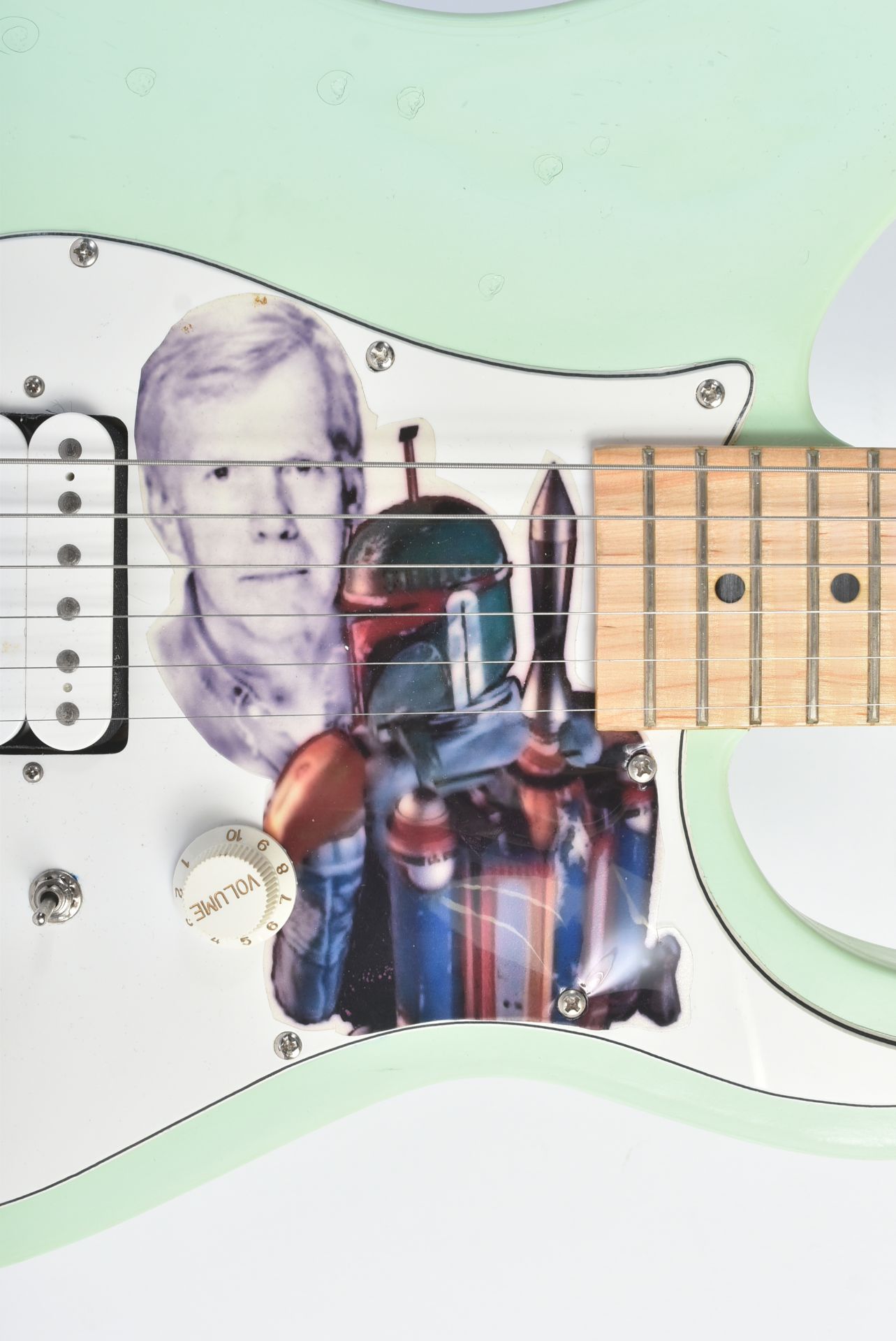 ESTATE OF JEREMY BULLOCH - BULLOCH'S OWN CUSTOMISED GUITAR - Image 2 of 6