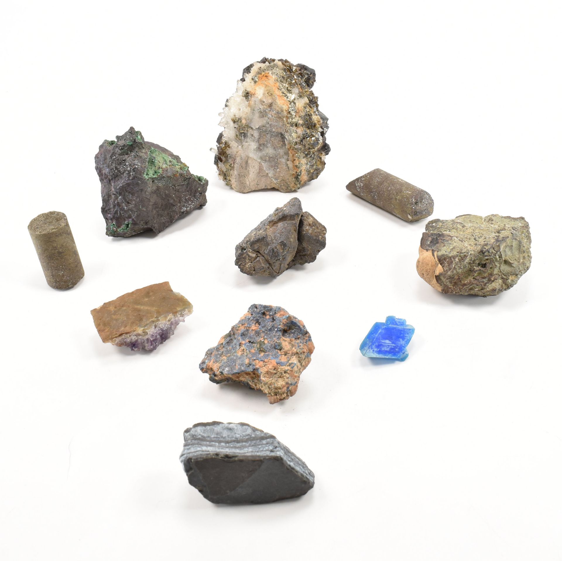 NATURAL HISTORY - ASSORTED MINERAL SPECIMENS - Image 3 of 12