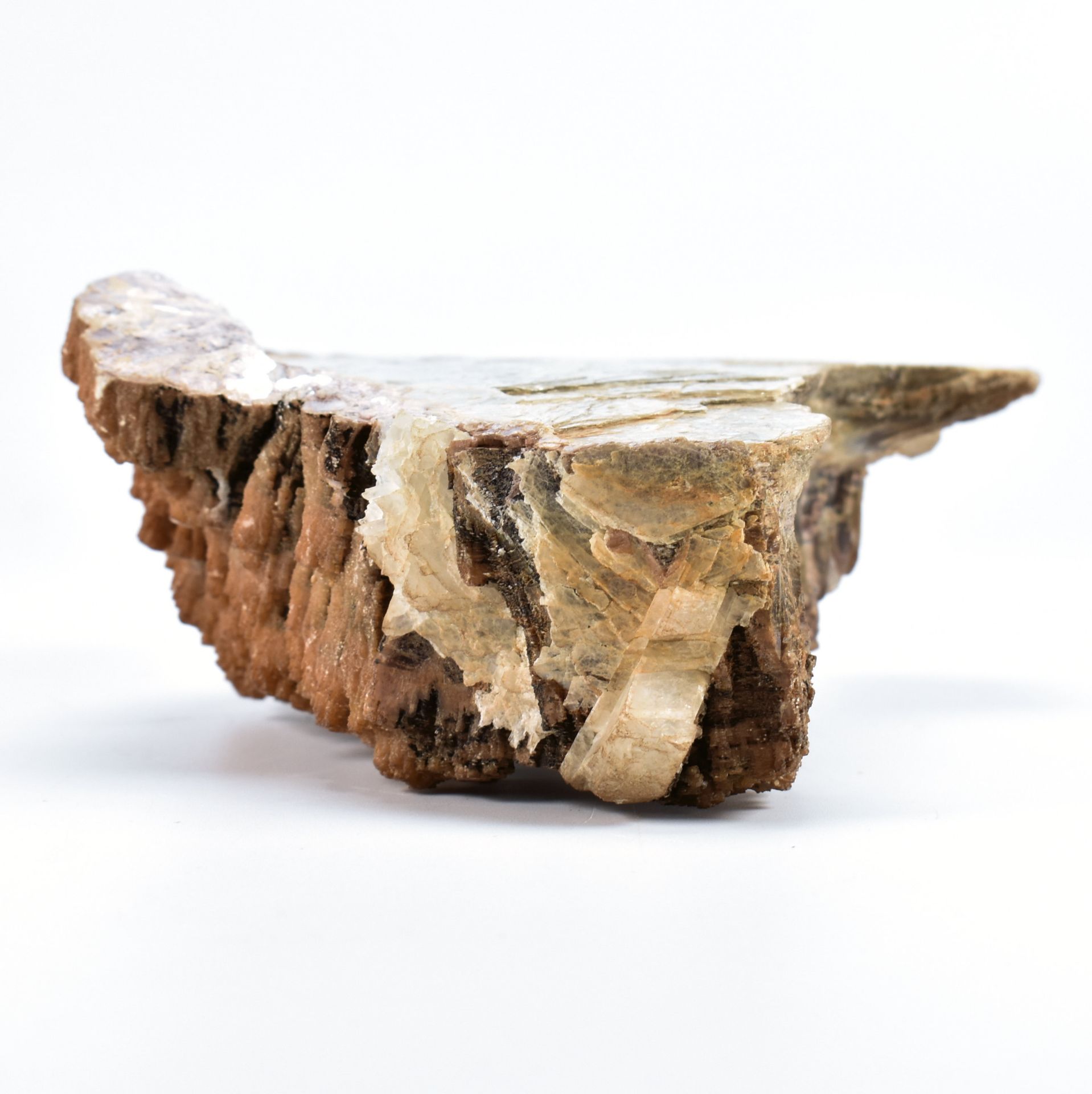 LARGE MICA MINERAL SPECIMEN - Image 5 of 5