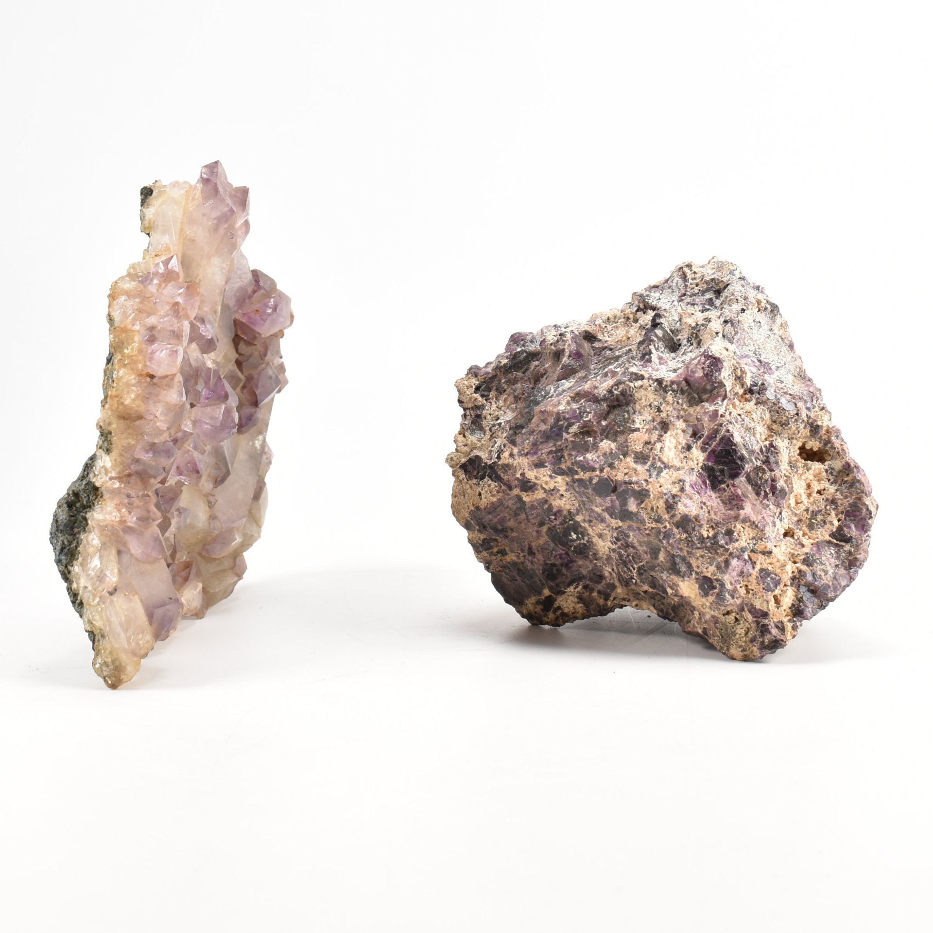 NATURAL HISTORY - AMETHYST & ASSORTED MINERAL SPECIMENS - Image 3 of 5