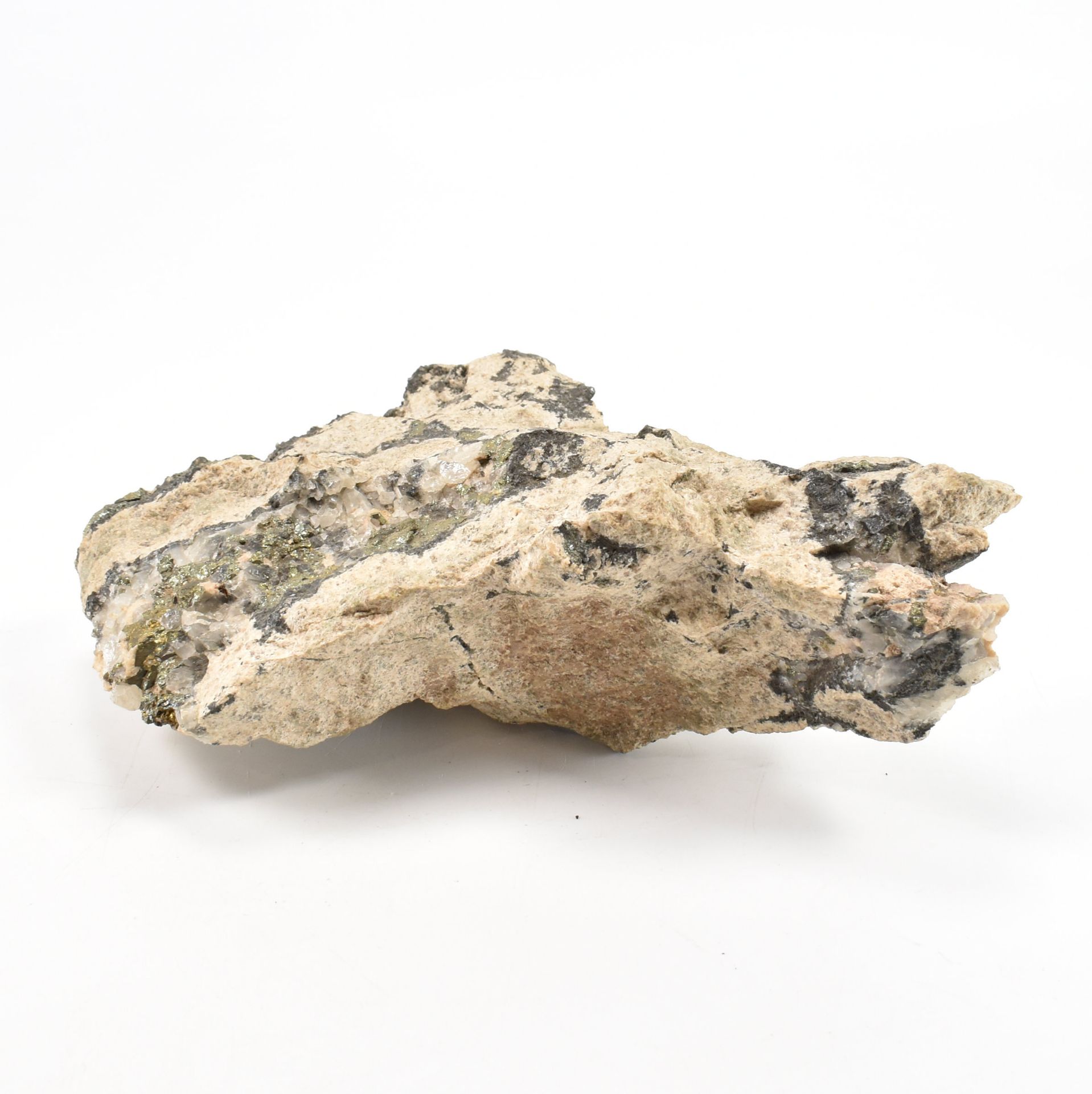 NATURAL HISTORY - LARGE ROCK SPECIMEN - Image 4 of 5