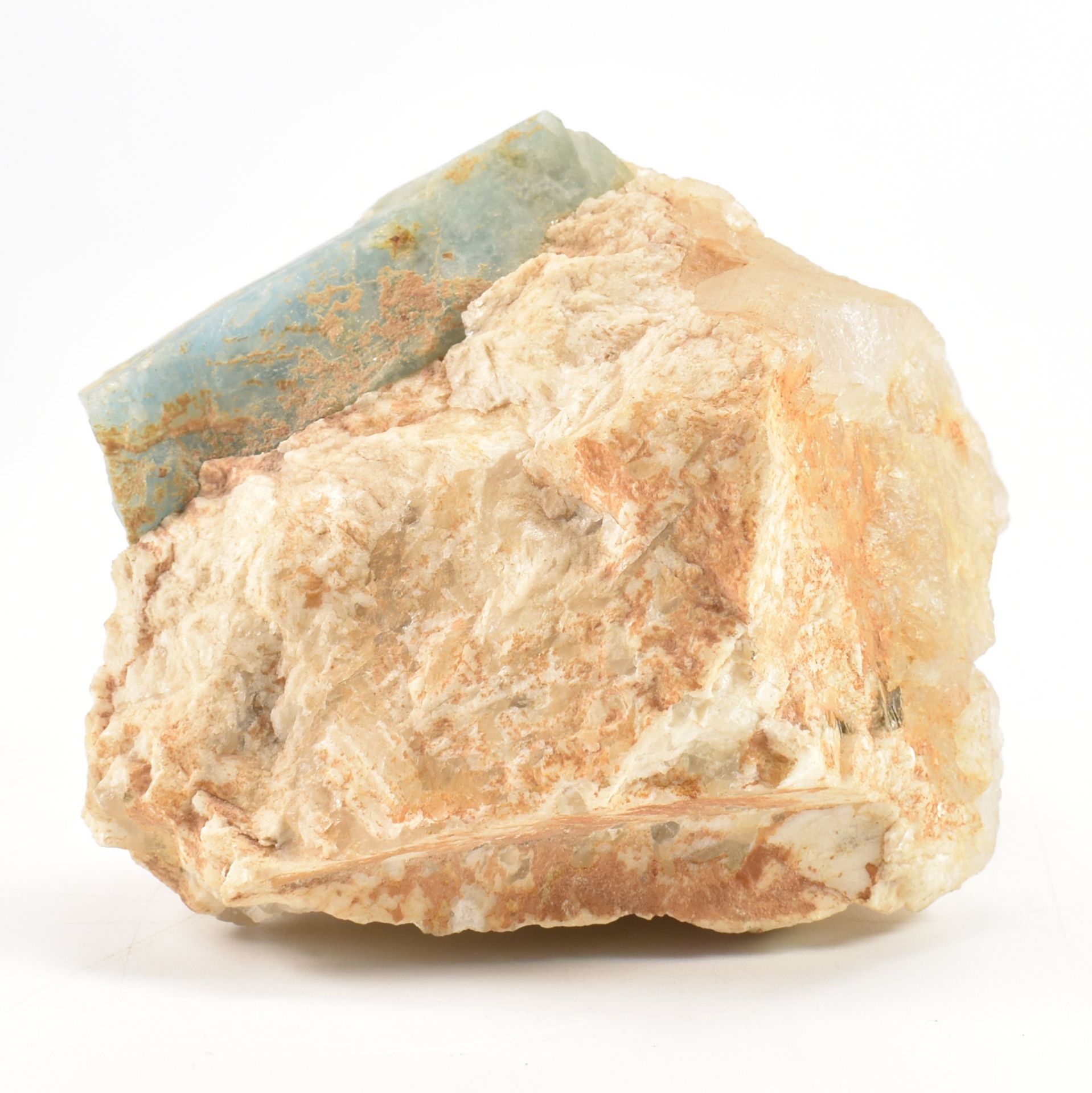 NATURAL HISTORY - AQUAMARINE BERYL CRYSTAL SPECIMEN - Image 3 of 7