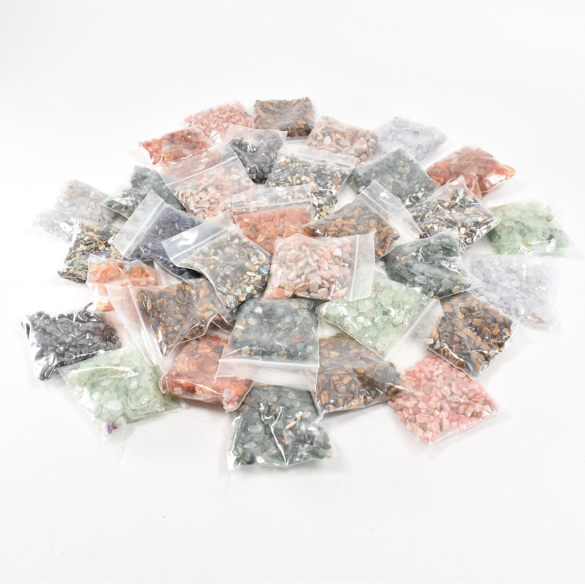 NATURAL HISTORY - MINERAL CHIPS - Image 3 of 9