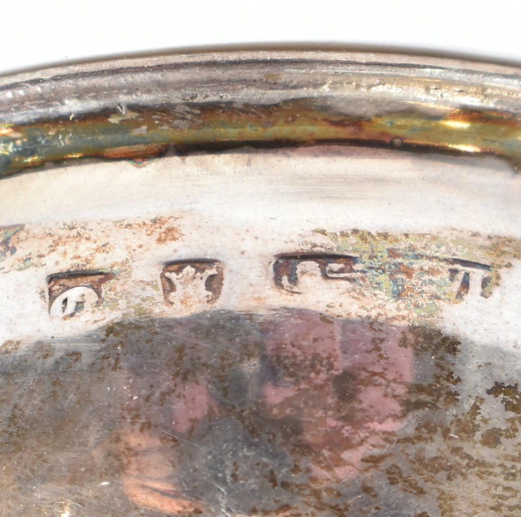 COLLECTION OF ASSORTED GEORGIAN & LATER SILVER TABLE WARES - Image 8 of 8