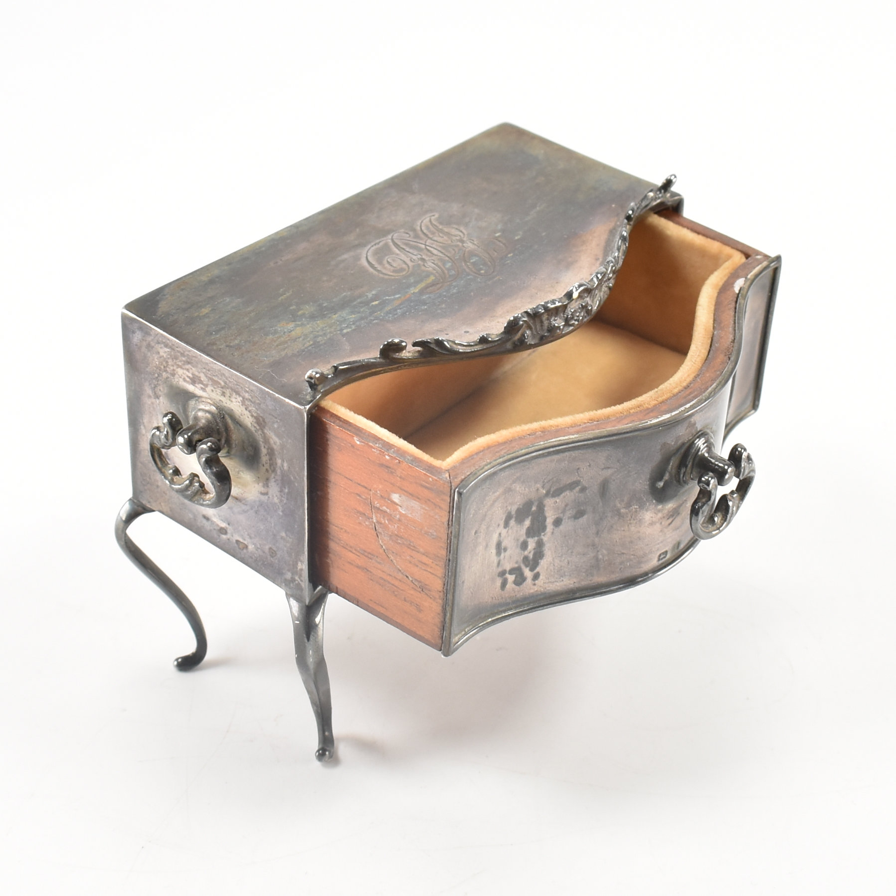 HALLMARKED EDWARDIAN NOVELTY SILVER DRESSING TABLE TRINKET BOX - Image 5 of 7