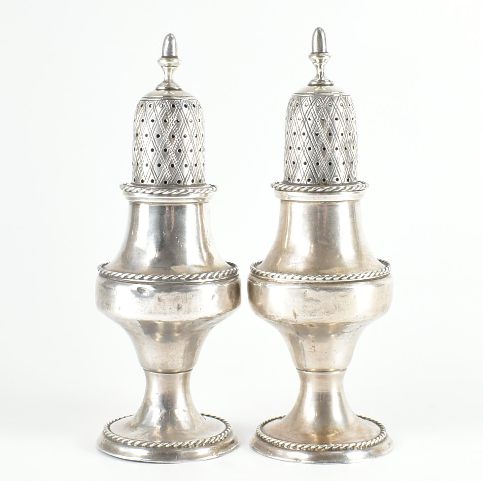 HALLMARKED SILVER PEPPERETTE CONDIMENTS - Image 2 of 7