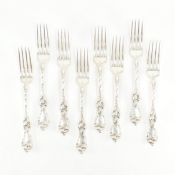 EIGHT REED & BARTON STERLING SILVER DINNER FORKS