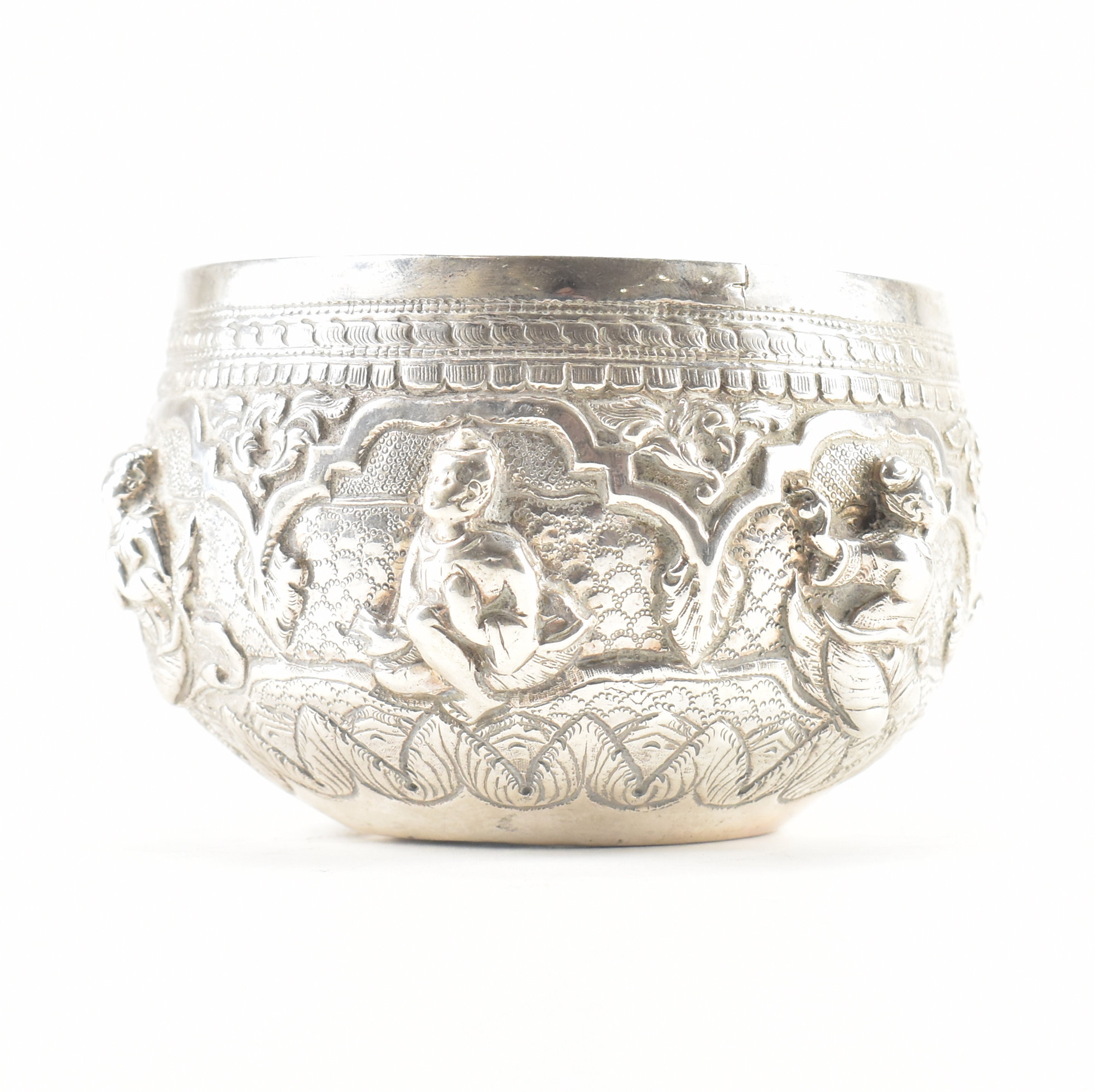 BURMESE SILVER REPOUSSÉ BOWL - Image 3 of 6