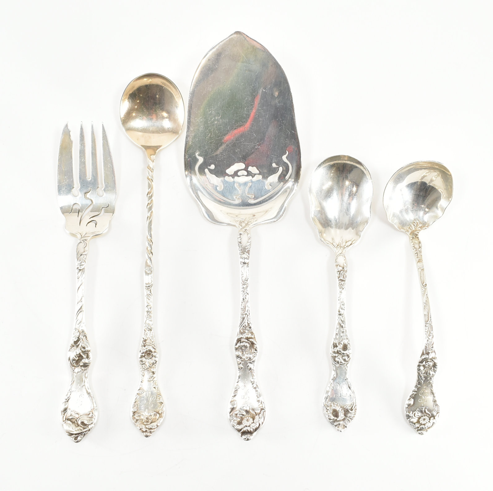 COLLECTION OF ASSORTED REED & BARTON STERLING SILVER CUTLERY