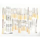 COLLECTION OF SILVER PLATED & METAL CUTLERY FLATWARE