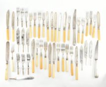 COLLECTION OF SILVER PLATED & METAL CUTLERY FLATWARE