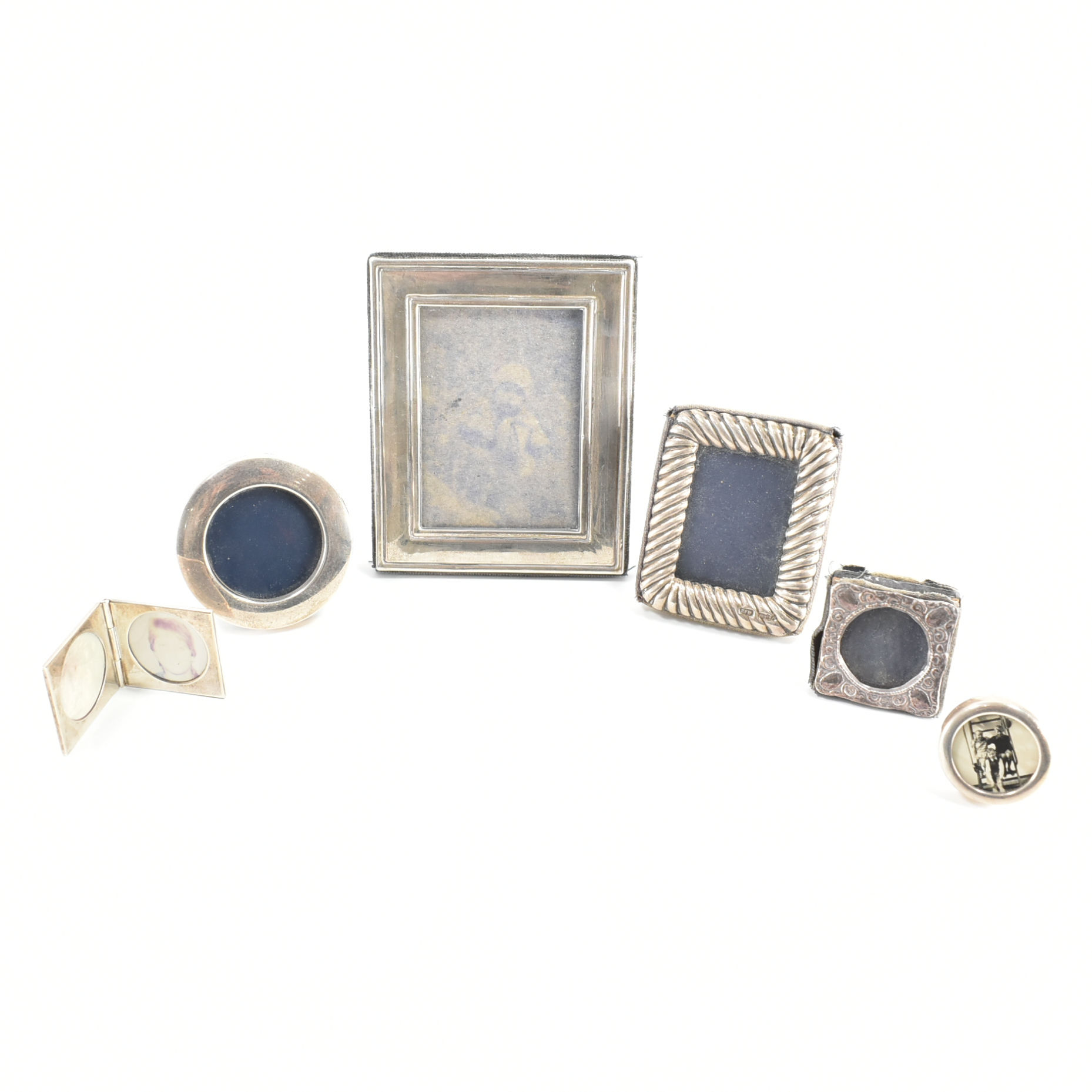 COLLECTION OF ASSORTED SILVER PHOTO FRAMES - Image 2 of 5