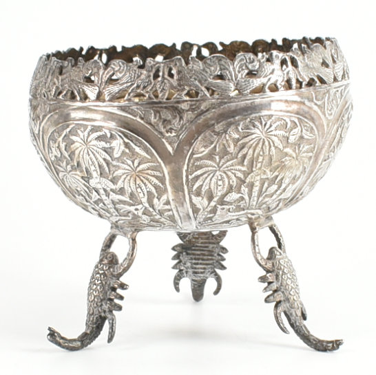 INDIAN SILVER WHITE METAL REPOUSSÉ FOOTED BOWL - Image 2 of 9