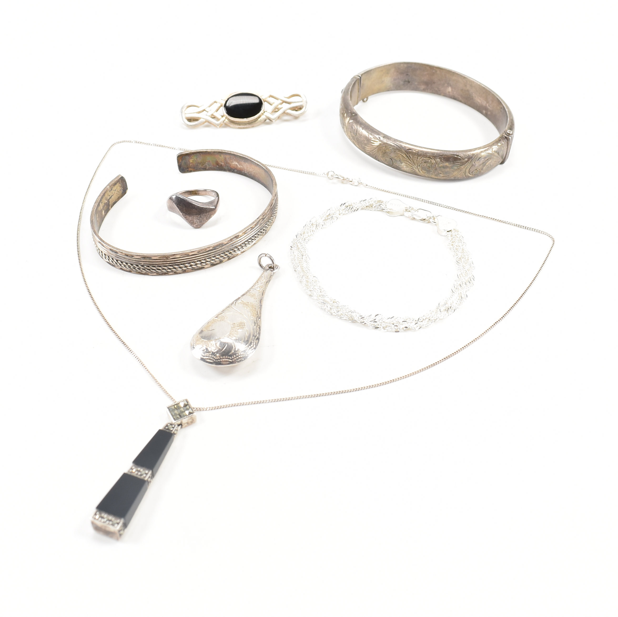 ASSORTMENT OF SILVER JEWELLERY - Image 2 of 11