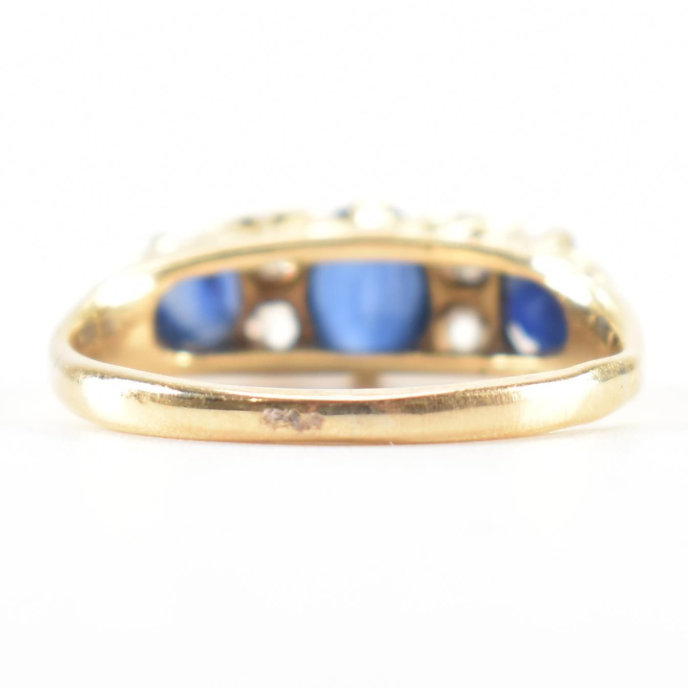 EDWARDIAN GOLD SAPPHIRE & DIAMOND RING - Image 3 of 9